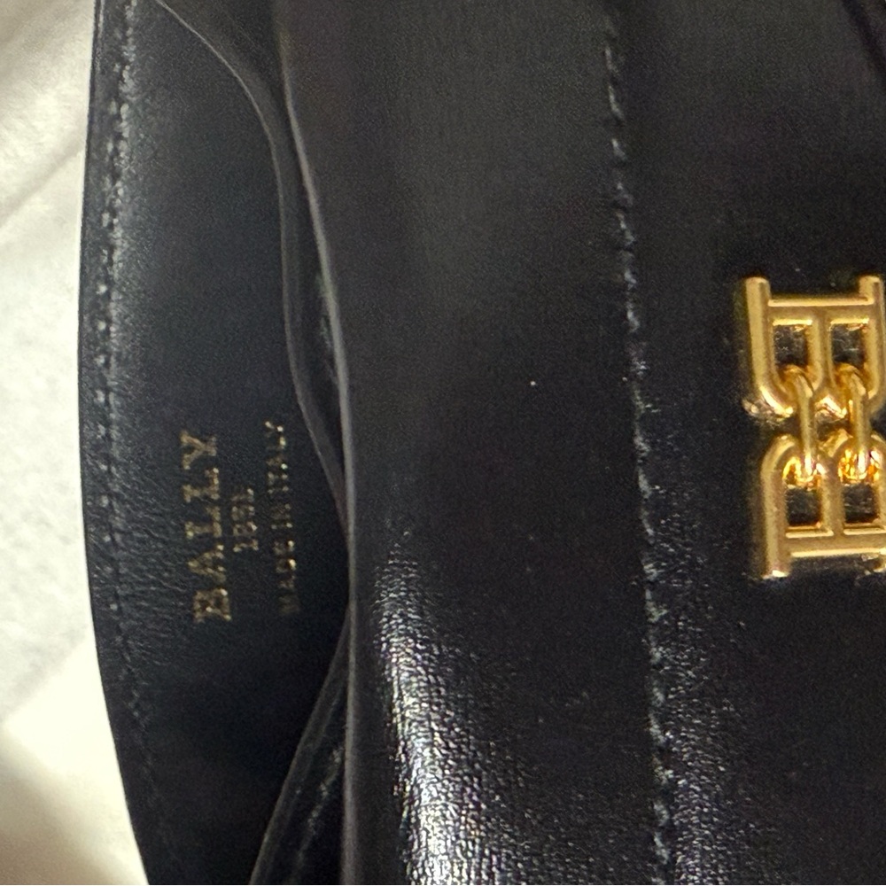 Bally Wallet - Picture 8 of 8